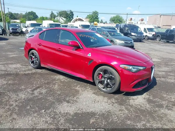 ZARFAEAV4J7591835 2018 ALFA ROMEO GIULIA