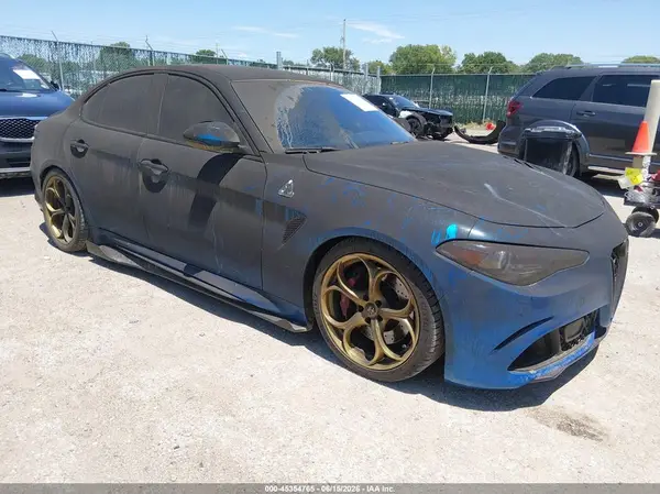 ZARFAEAV6J7580948 2018 ALFA ROMEO GIULIA
