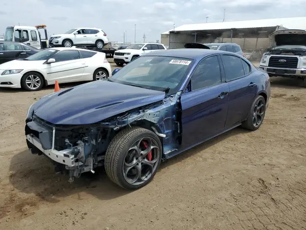 ZARFAEAV7H7556684 2017 ALFA ROMEO GIULIA - Image 1