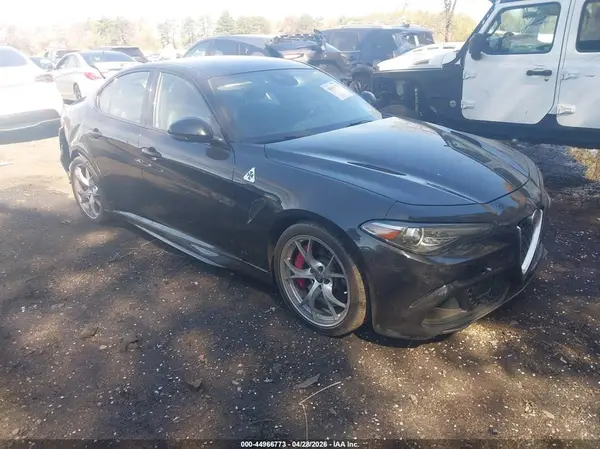 ZARFAEAV7J7578447 2018 ALFA ROMEO GIULIA