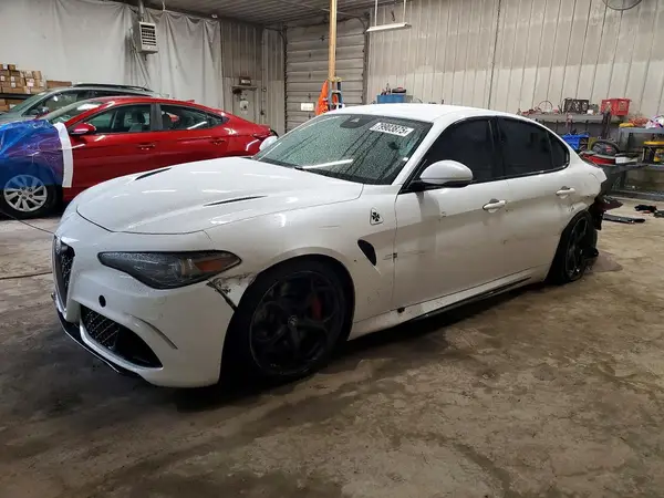 ZARFAEAV8H7556712 2017 ALFA ROMEO GIULIA - Image 1