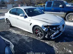 ZARFAEAV8J7568865 2018 ALFA ROMEO GIULIA