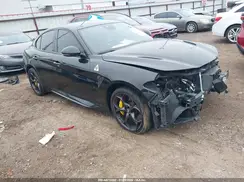 ZARFAEAV8J7572933 2018 ALFA ROMEO GIULIA