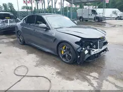 ZARFAEAV9J7581575 2018 ALFA ROMEO GIULIA