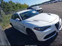 ZARFAEAVXH7560583 2017 ALFA ROMEO GIULIA