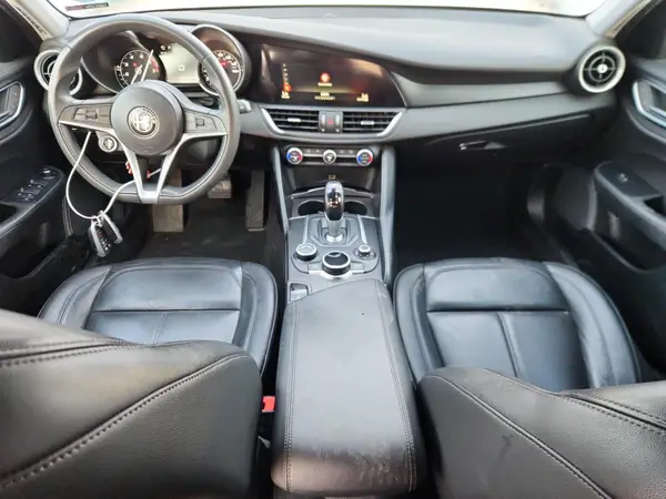 ZARFAEBN0H7530569 2017 ALFA ROMEO GIULIA - Image 8