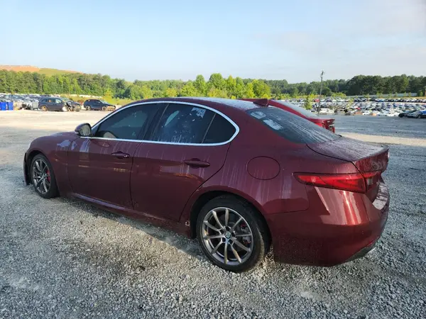ZARFAEBN0H7548022 2017 ALFA ROMEO GIULIA - Image 2