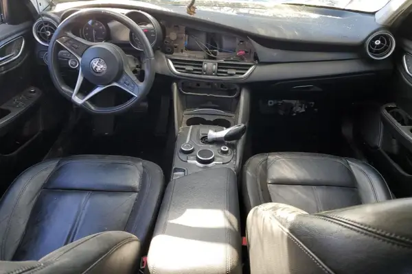 ZARFAEBN0H7550417 2017 ALFA ROMEO GIULIA - Image 8