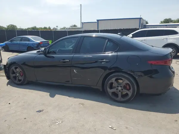 ZARFAEBN0J7593662 2018 ALFA ROMEO GIULIA - Image 2