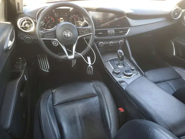 ZARFAEBN0J7597405 2018 ALFA ROMEO GIULIA - Image 8