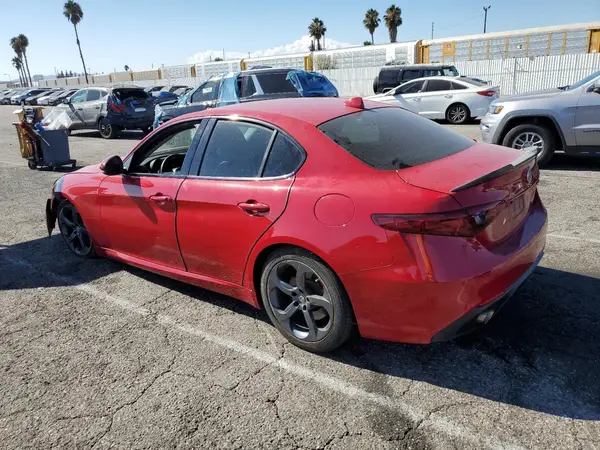 ZARFAEBN1H7533187 2017 ALFA ROMEO GIULIA - Image 2