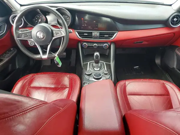 ZARFAEBN1H7556128 2017 ALFA ROMEO GIULIA - Image 8