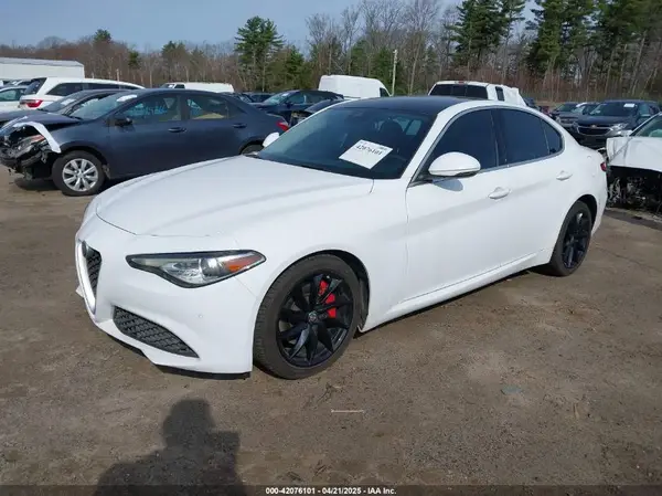 ZARFAEBN1H7556386 2017 ALFA ROMEO GIULIA - Image 2