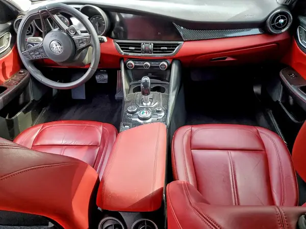 ZARFAEBN1H7557795 2017 ALFA ROMEO GIULIA - Image 8