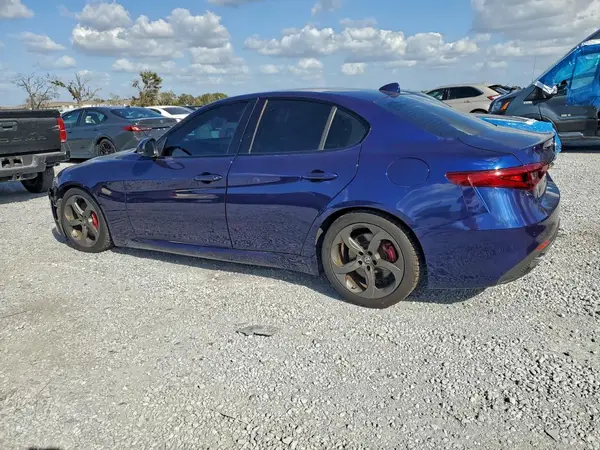 ZARFAEBN2H7538902 2017 ALFA ROMEO GIULIA - Image 2