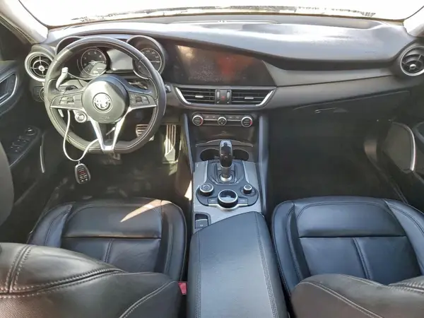 ZARFAEBN2H7538902 2017 ALFA ROMEO GIULIA - Image 8