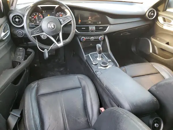 ZARFAEBN2J7566012 2018 ALFA ROMEO GIULIA - Image 8