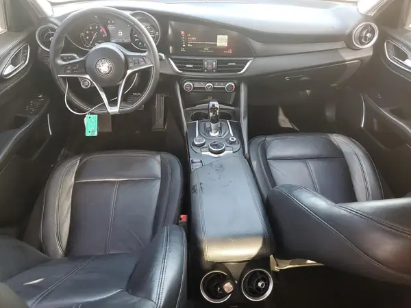 ZARFAEBN2J7566110 2018 ALFA ROMEO GIULIA - Image 8