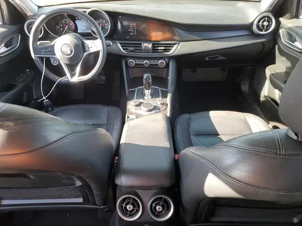 ZARFAEBN3H7536754 2017 ALFA ROMEO GIULIA - Image 8