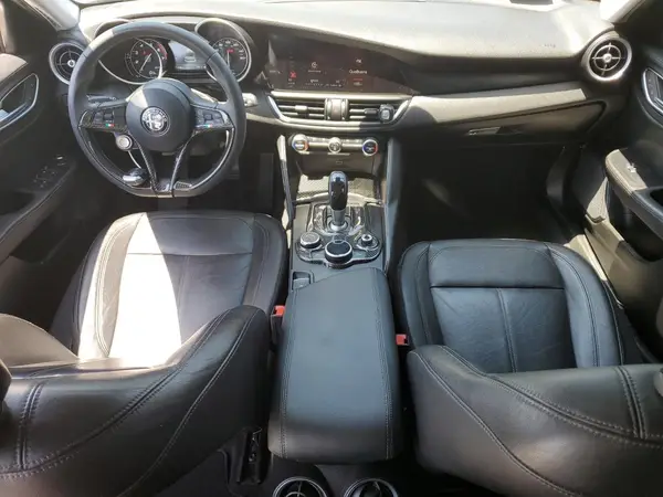 ZARFAEBN3H7547656 2017 ALFA ROMEO GIULIA - Image 8