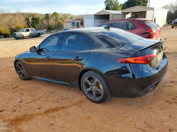 ZARFAEBN4H7544507 2017 ALFA ROMEO GIULIA - Image 2