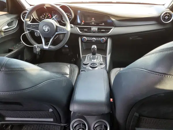 ZARFAEBN4H7544507 2017 ALFA ROMEO GIULIA - Image 8