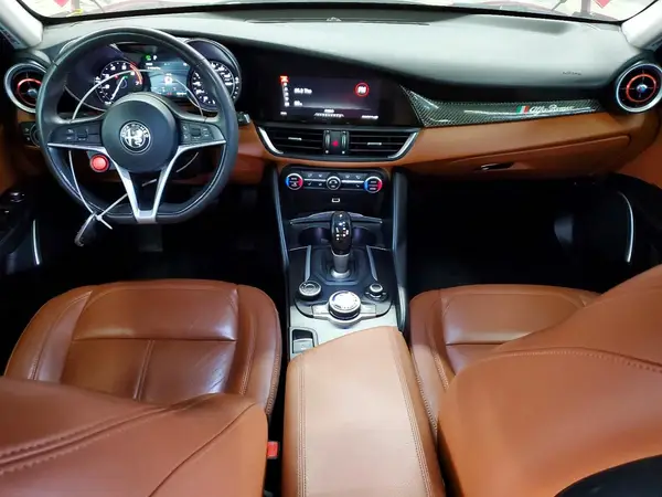 ZARFAEBN4J7575570 2018 ALFA ROMEO GIULIA - Image 8