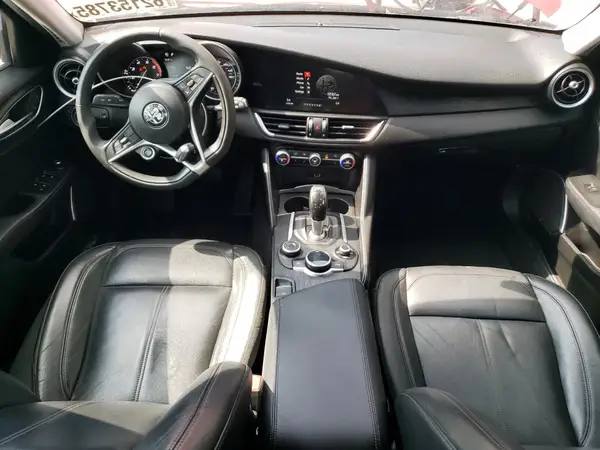 ZARFAEBN4J7592210 2018 ALFA ROMEO GIULIA - Image 8