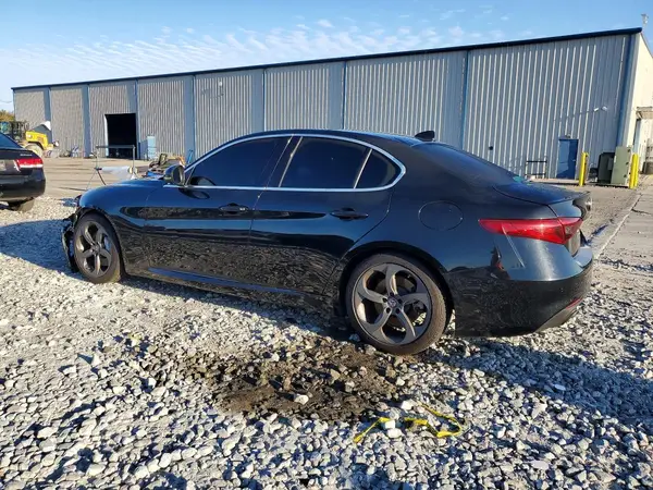 ZARFAEBN5H7528249 2017 ALFA ROMEO GIULIA - Image 2