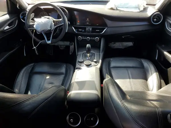 ZARFAEBN5H7533354 2017 ALFA ROMEO GIULIA - Image 8