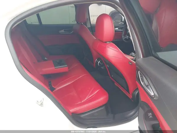 ZARFAEBN5H7536898 2017 ALFA ROMEO GIULIA - Image 8