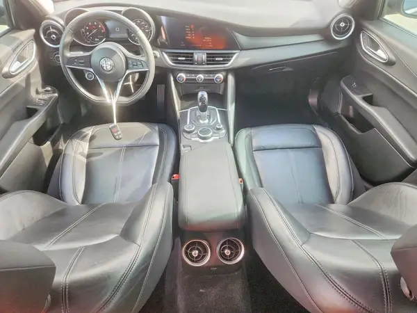 ZARFAEBN5H7556407 2017 ALFA ROMEO GIULIA - Image 8