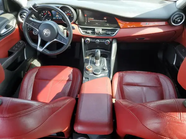 ZARFAEBN5J7564478 2018 ALFA ROMEO GIULIA - Image 8