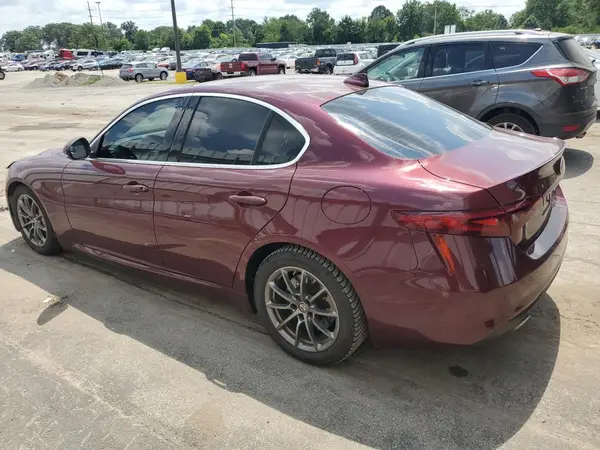 ZARFAEBN5J7565128 2018 ALFA ROMEO GIULIA - Image 2