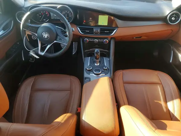 ZARFAEBN5J7577862 2018 ALFA ROMEO GIULIA - Image 8