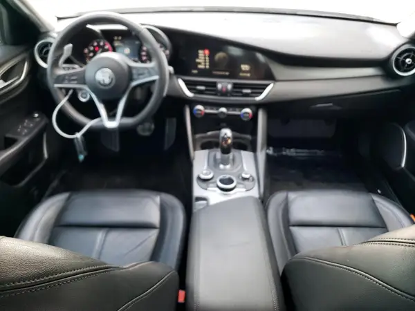 ZARFAEBN6H7551510 2017 ALFA ROMEO GIULIA - Image 8