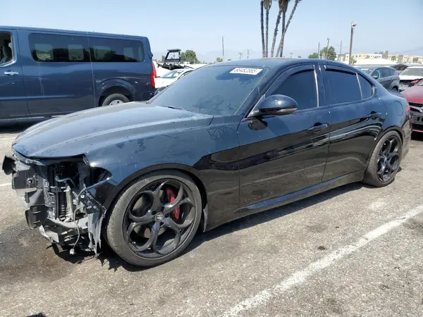ZARFAEBN6H7555833 2017 ALFA ROMEO GIULIA
