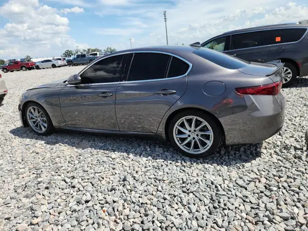 ZARFAEBN6H7556190 2017 ALFA ROMEO GIULIA - Image 2