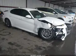 ZARFAEBN6J7565963 2018 ALFA ROMEO GIULIA