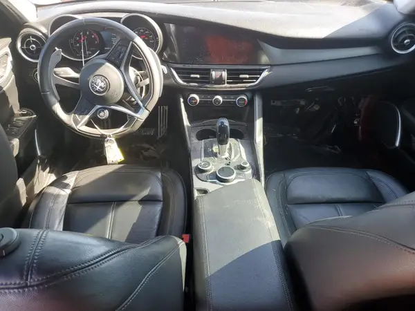 ZARFAEBN7H7534165 2017 ALFA ROMEO GIULIA - Image 8