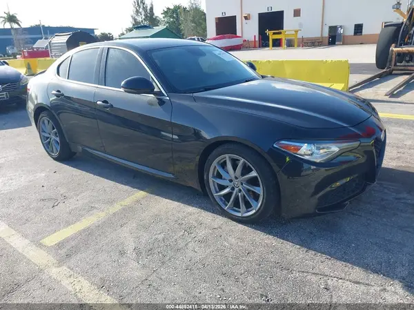 ZARFAEBN7H7544582 2017 ALFA ROMEO GIULIA