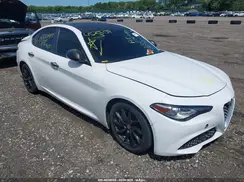 ZARFAEBN7J7565051 2018 ALFA ROMEO GIULIA