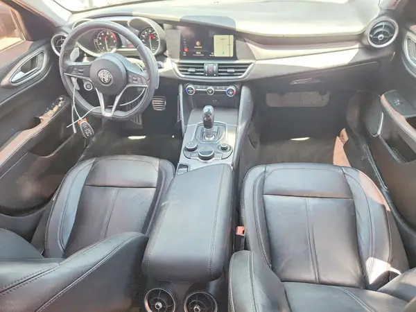 ZARFAEBN7J7567561 2018 ALFA ROMEO GIULIA - Image 8