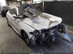 ZARFAEBN7J7574512 2018 ALFA ROMEO GIULIA