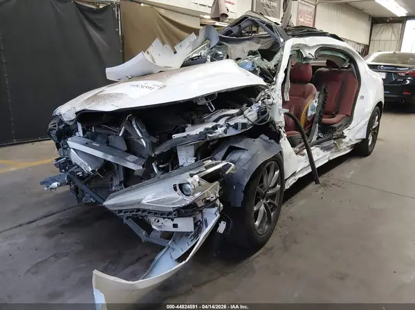 ZARFAEBN7J7574512 2018 ALFA ROMEO GIULIA - Image 2