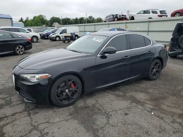 ZARFAEBN7J7581475 2018 ALFA ROMEO GIULIA - Image 1