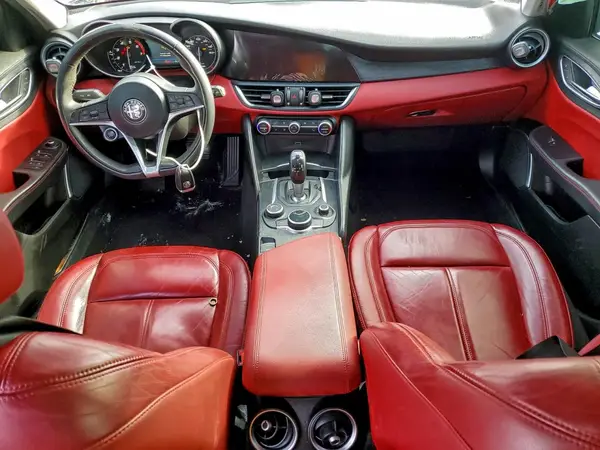 ZARFAEBN7J7591701 2018 ALFA ROMEO GIULIA - Image 8
