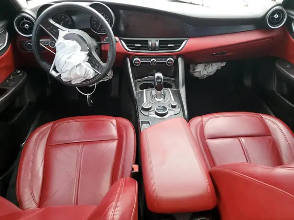 ZARFAEBN7J7594839 2018 ALFA ROMEO GIULIA - Image 8