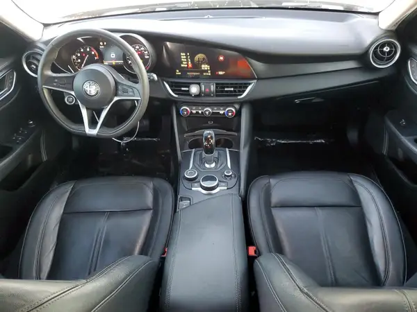 ZARFAEBN8H7532876 2017 ALFA ROMEO GIULIA - Image 8