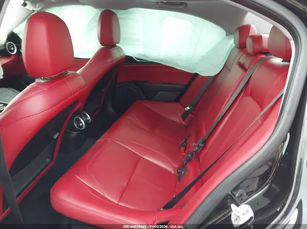 ZARFAEBN8H7537186 2017 ALFA ROMEO GIULIA - Image 8